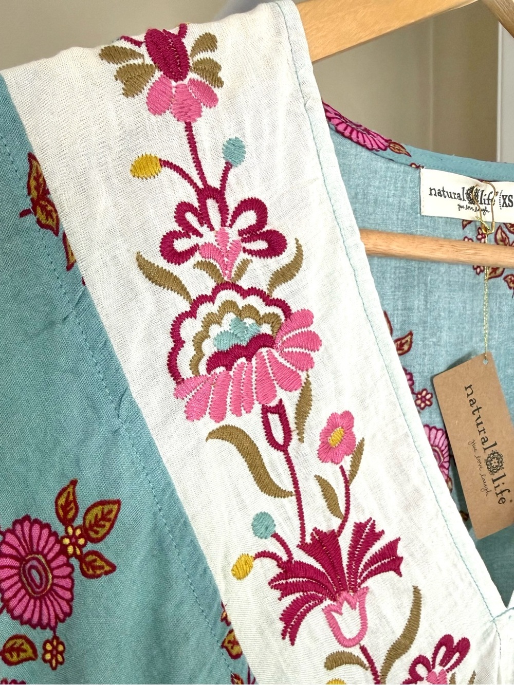 Natural Life Stella Embroidered Mini Dress XS Teal Wildflower Medallion NWT - Picture 6 of 10
